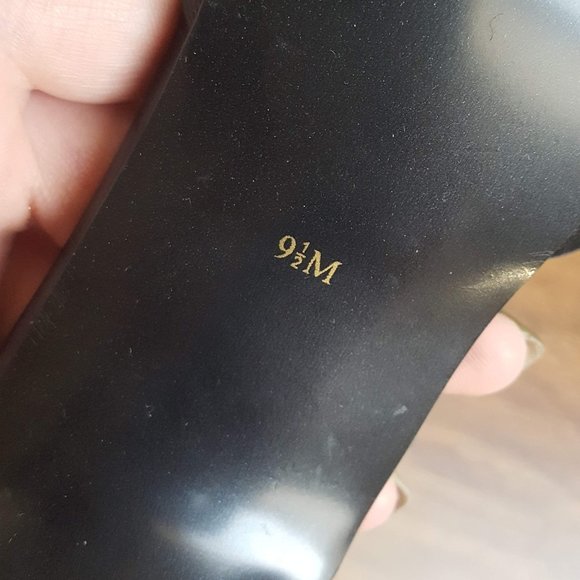 Ann Marino Black Heels with Ankle Strap 9.5M - Picture 7 of 7